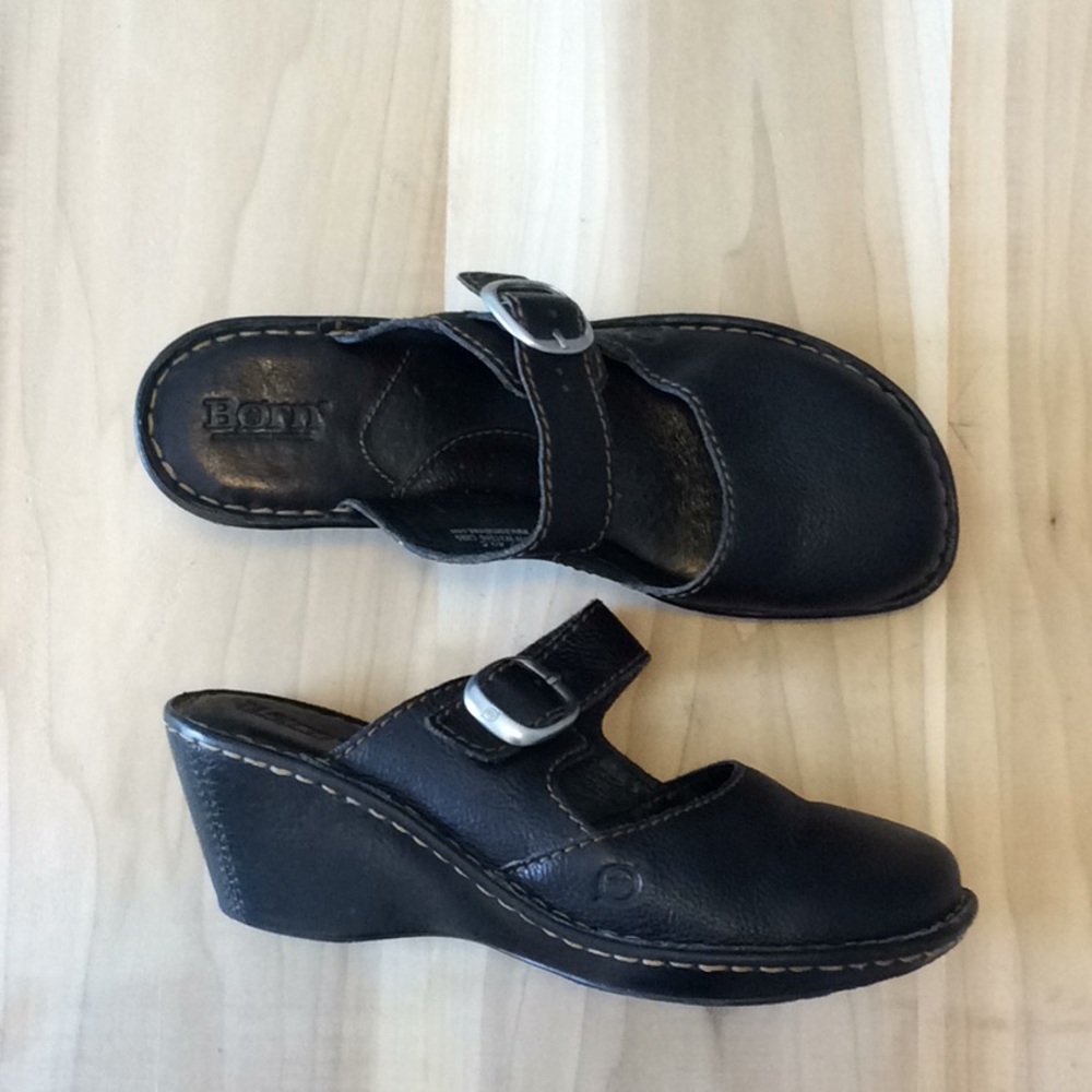 BORN  leather Mary Jane clogs! Great Shape! 🌟🌼🌟